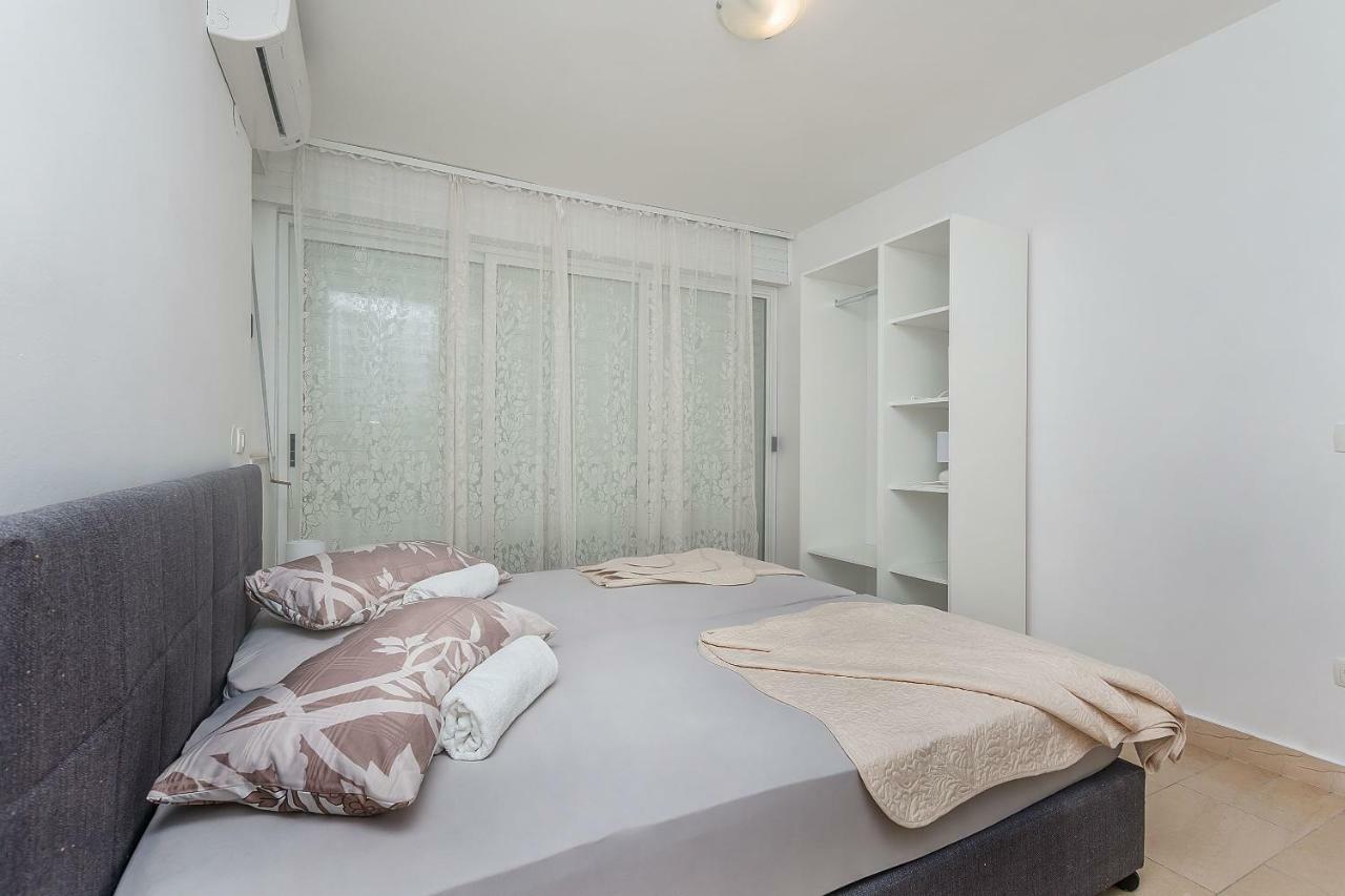 Apartments Danolic 2 بيساك المظهر الخارجي الصورة